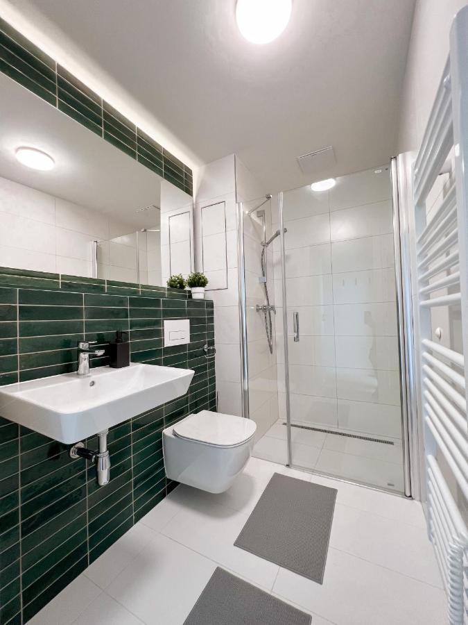 Celestial Apartments Brno Luaran gambar